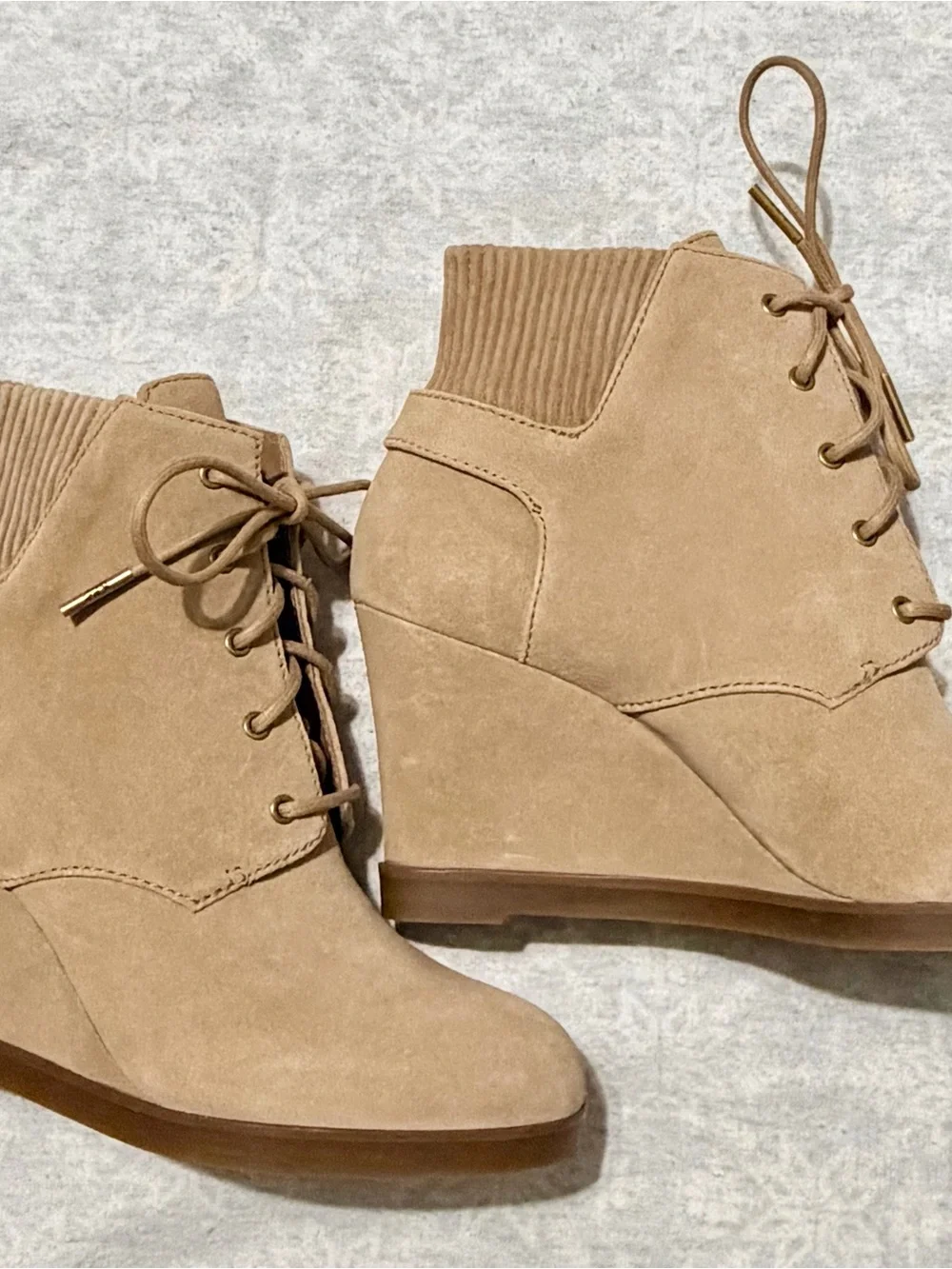 MICHAEL Michael Kors Women's Carrigan Bootie Suede Dark Khaki, Size:8